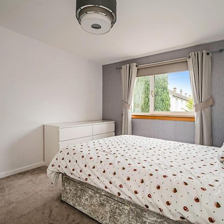 Centrally Situated 1 Bedroom House In Cumbernauld Εξωτερικό φωτογραφία
