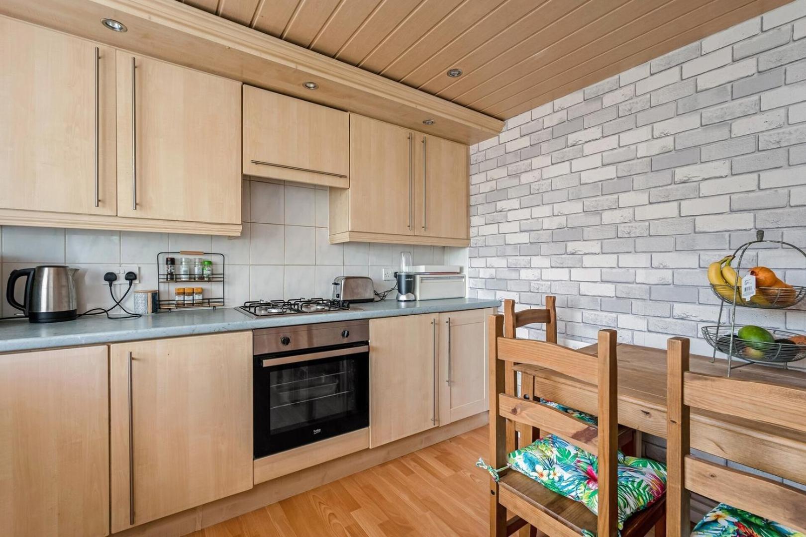 Centrally Situated 1 Bedroom House In Cumbernauld Εξωτερικό φωτογραφία